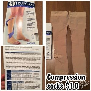 Toeless compression stockings